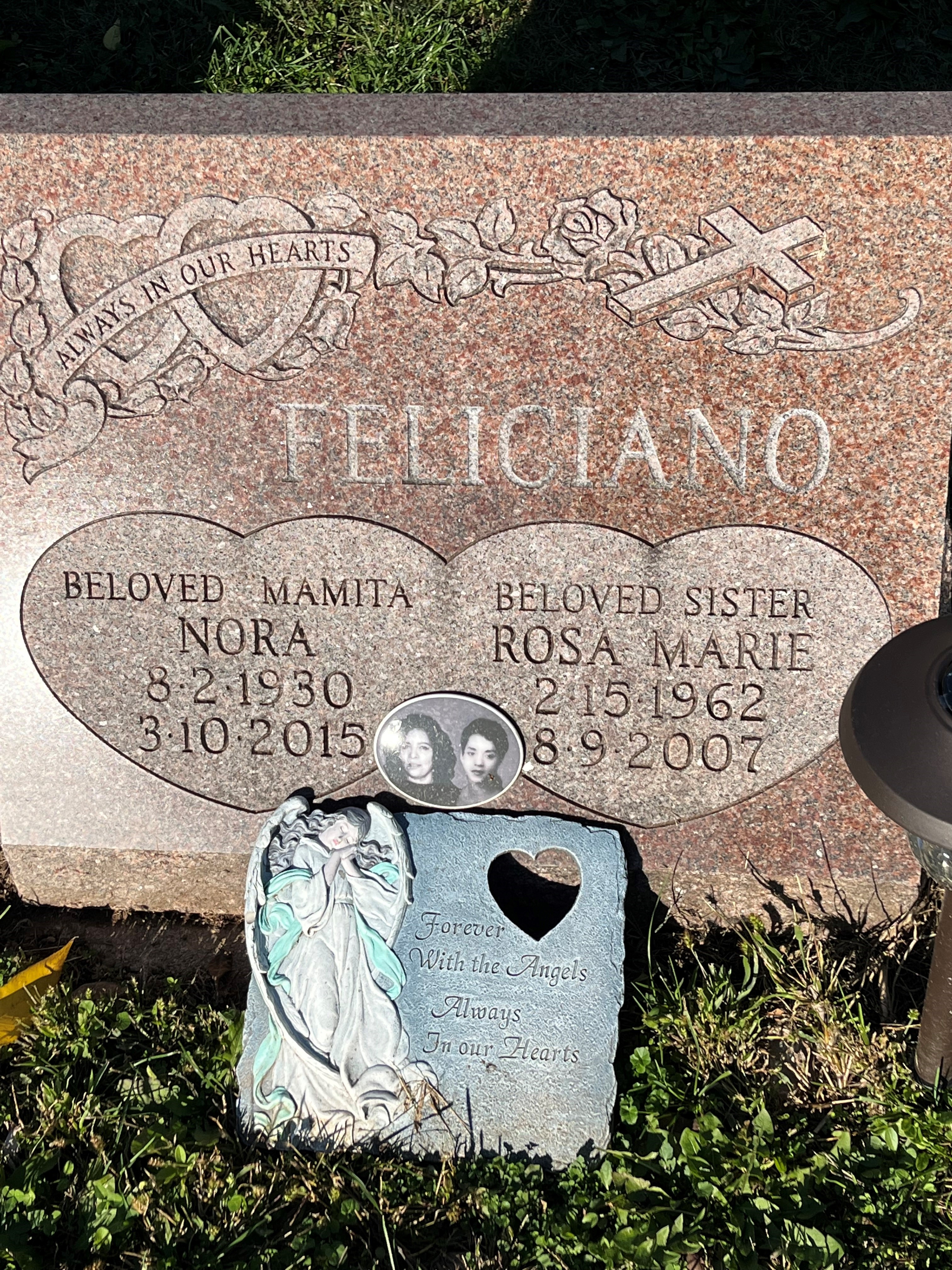 Headstone of blogger's aunt and cousin.